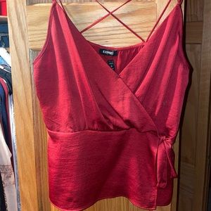 Not adjustable. Cute top